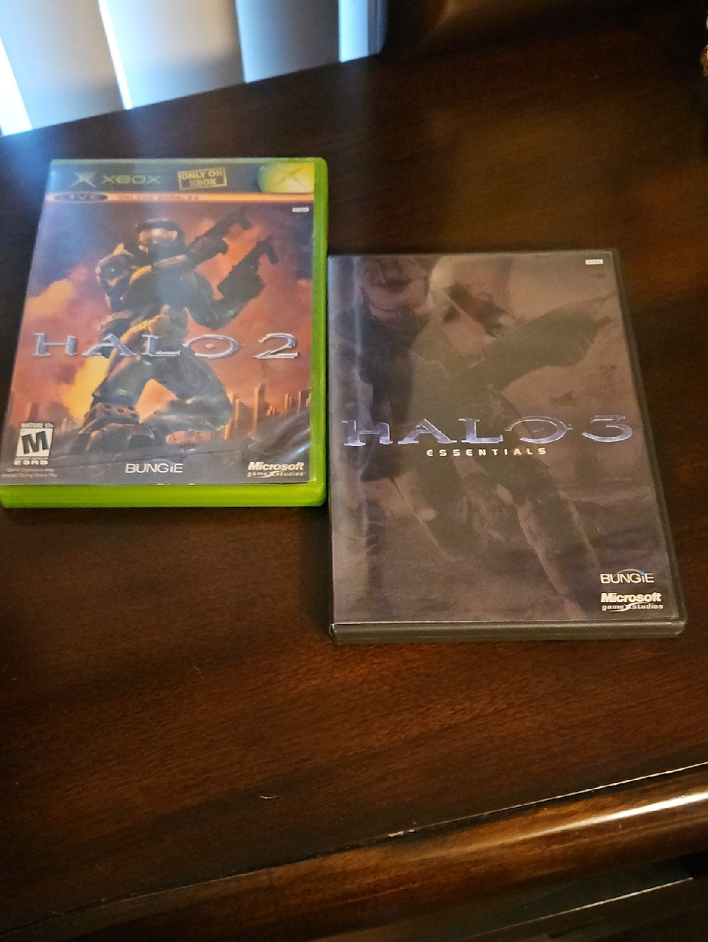 Halo 2 & Halo 3 Essentials Video Game Set - Green and Black